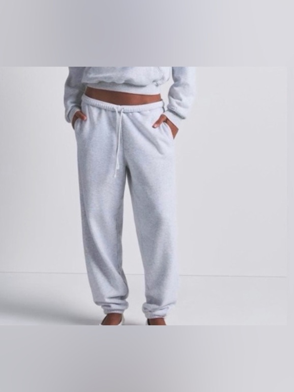 SKIMS Heather Gray Jogger Pants (tried on) New w/o tag